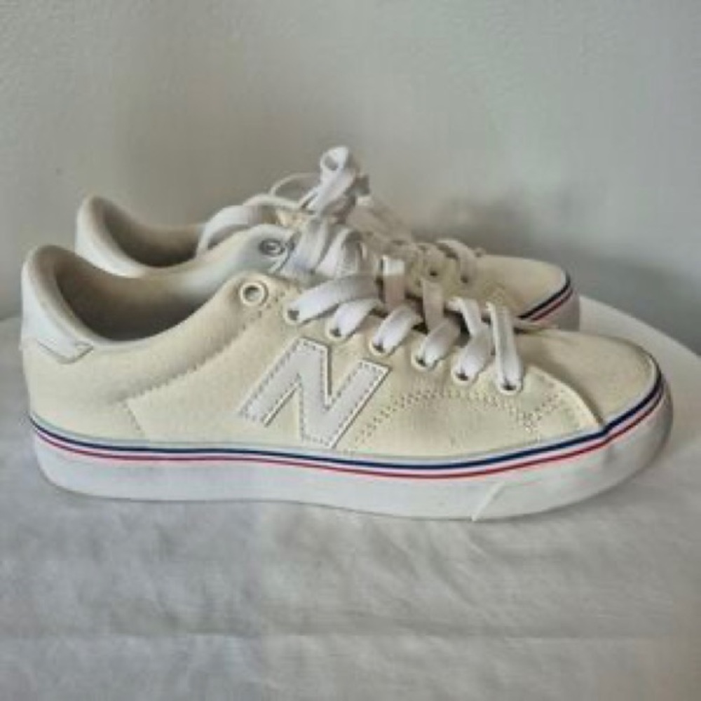 New Balance Cream White Low-Top Sneakers with Red & Blue Stripe